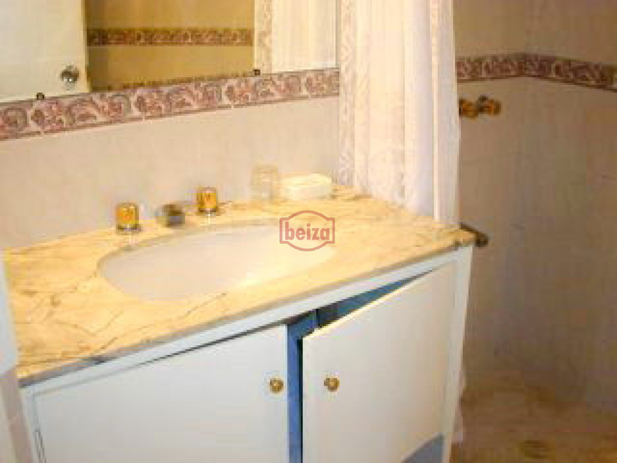 Apartamento ID.371/Apartamento-en-Penìnsula - En playa mansa con buena vista  al mar