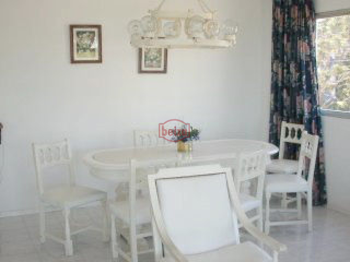 Apartamento ID.371/Apartamento-en-Penìnsula - En playa mansa con buena vista  al mar