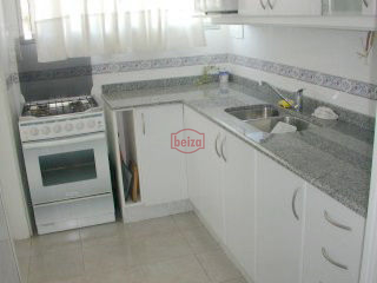 Apartamento ID.371/Apartamento-en-Penìnsula - En playa mansa con buena vista  al mar