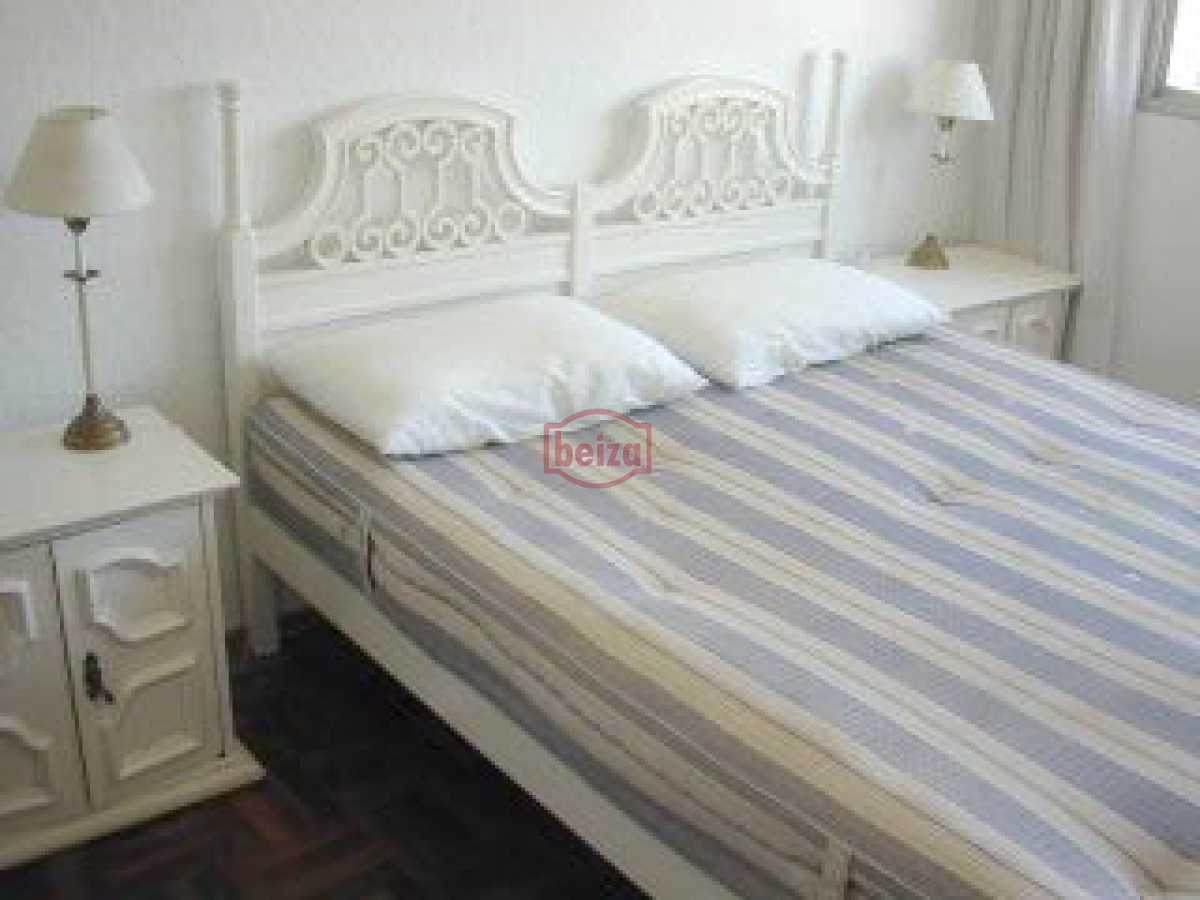 Apartamento ID.371/Apartamento-en-Penìnsula - En playa mansa con buena vista  al mar