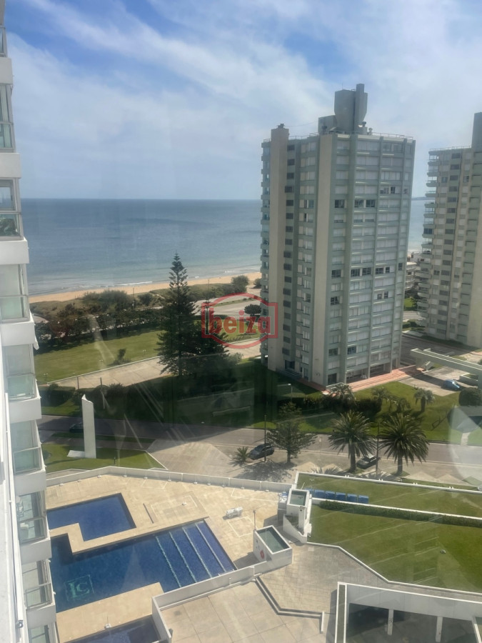 Apartamento ID.166400/Espectacular-apartamento-en-el-corazón-de-punta-del-este - Excelente departamento 