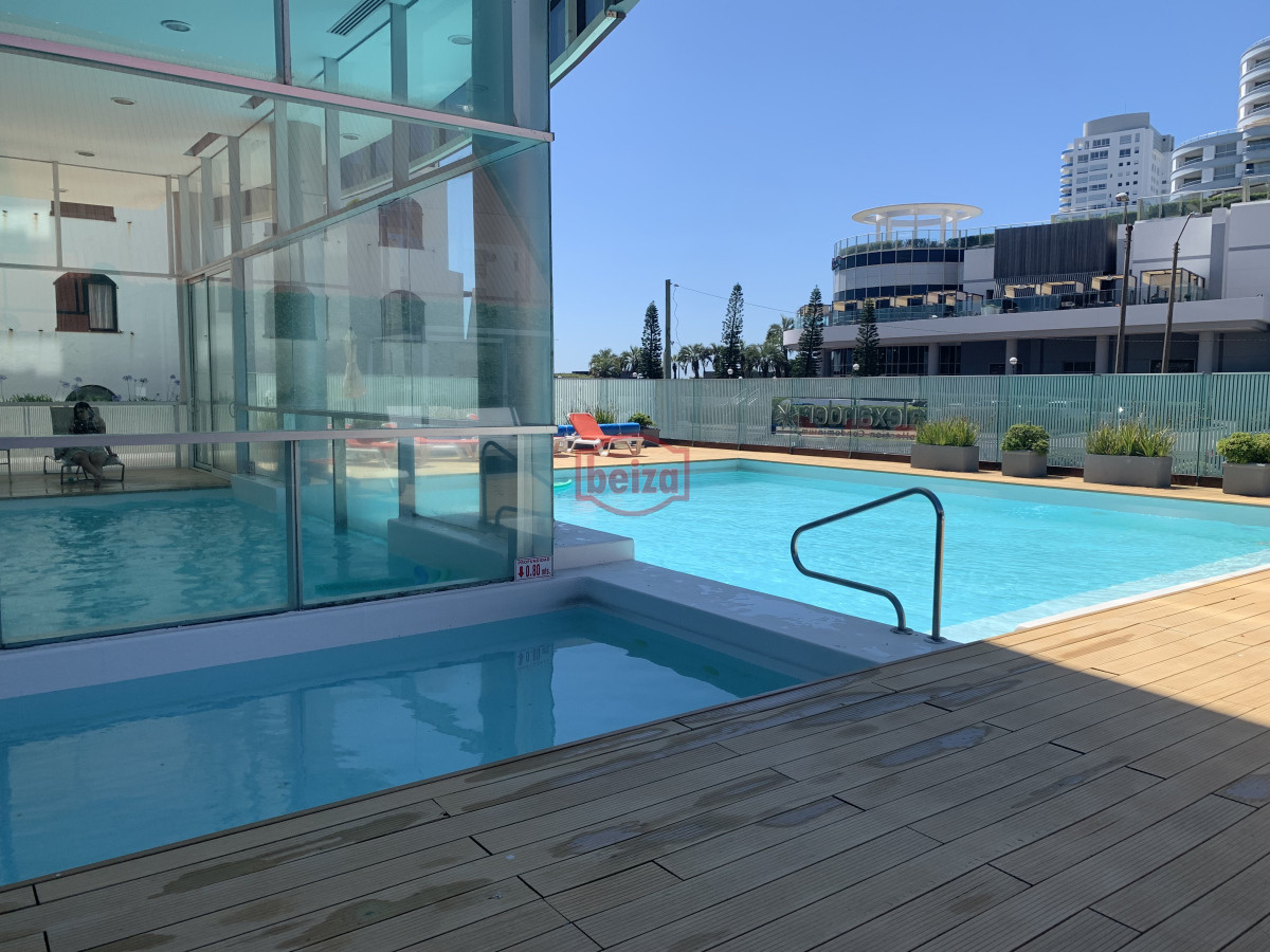 Apartamento ID.166885 - Venta apartamento 3 dormitorios mas servicio playa mansa