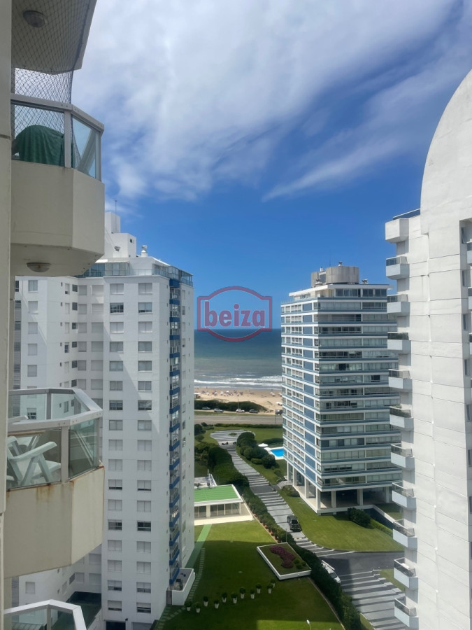 Apartamento ID.166200/Espectacular-departamento- - Apartamento en Playa Brava con vista al mar