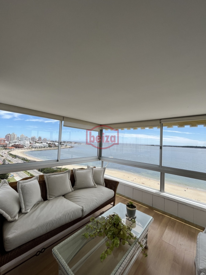 Apartamento ID.165989 - Primera línea de la Mansa. Gran apartamento. 3 Dormitorios y dependencia.
