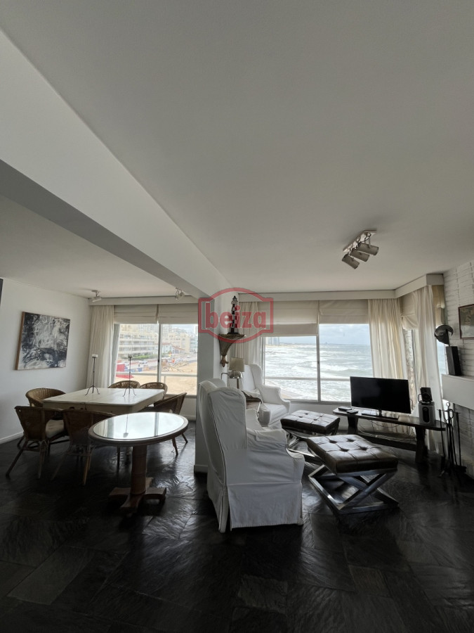 Apartamento ID.166043/Playa-Brava - Alquiler 3 dormitorios y dependencia