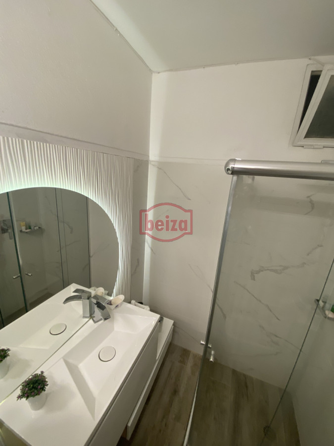 Apartamento ID.166573/APTO-2-DORMS-.-PRÓXIMO-AL-PUERTO-!!!- - Apartamento en Península de 1 Dormitorio