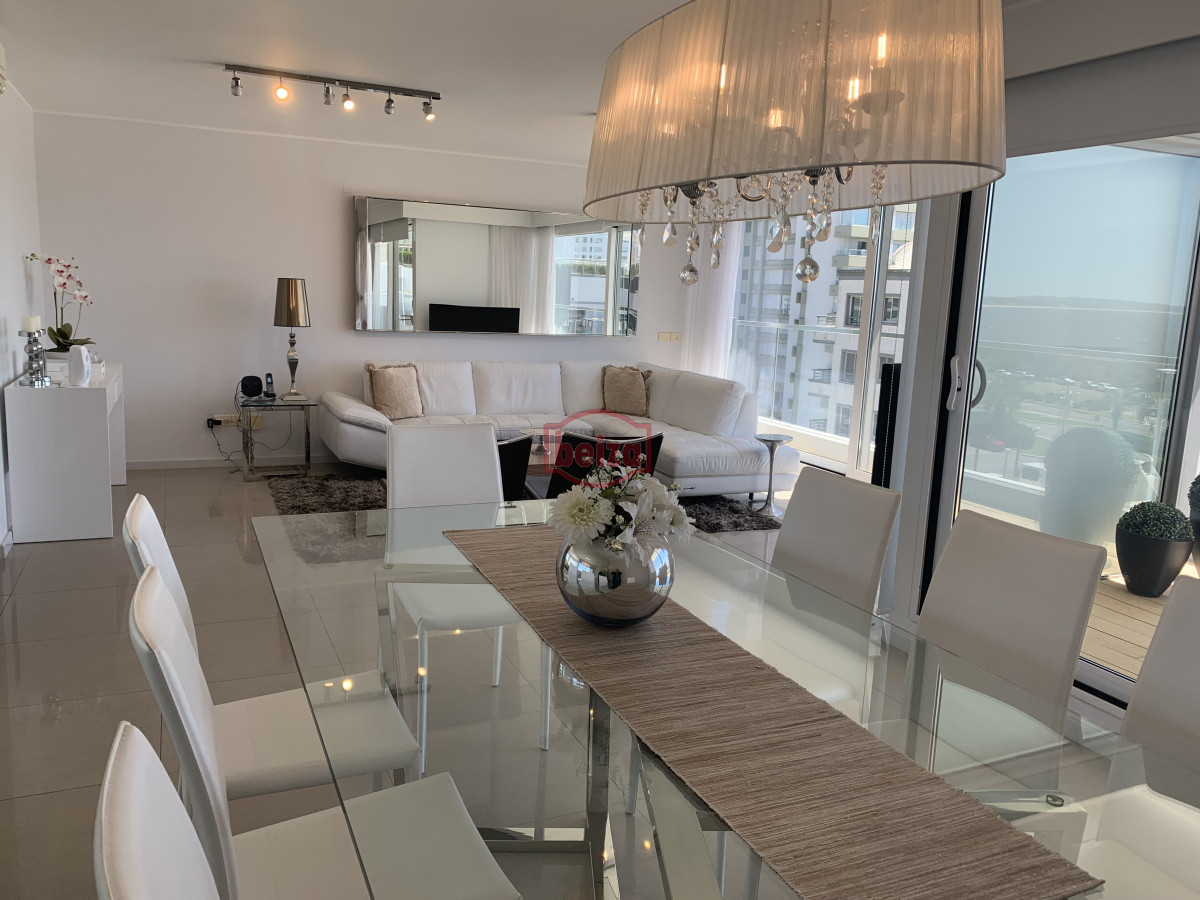 Apartamento ID.166885 - Venta apartamento 3 dormitorios mas servicio playa mansa