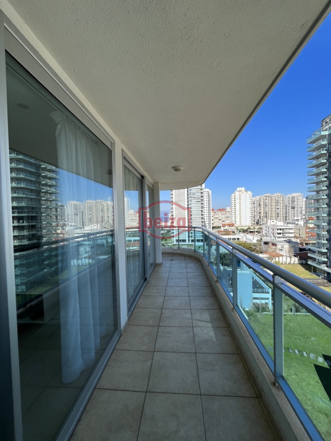Apartamento ID.163834/Playa-Brava.-1-Dormitorio-y-medio.-Variedad-de-Amenities. - Apartamento de 1 dormitorio - Amplia Financiación 
