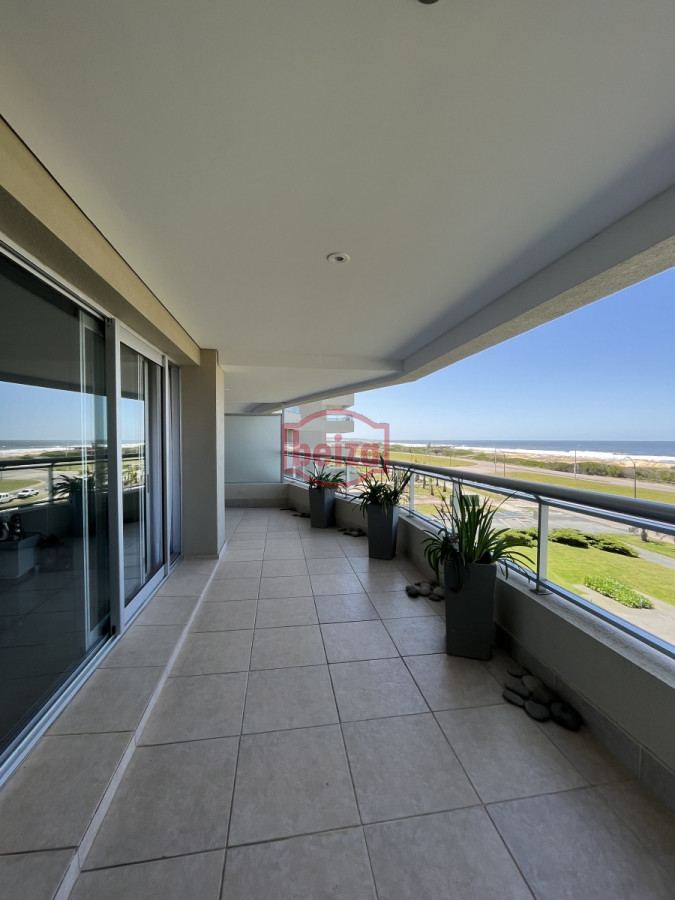 Apartamento ID.160854/Apartamento-en-Brava,-3-dormitorios-en-suite - Apartamento en Brava, 3 dormitorios en suite