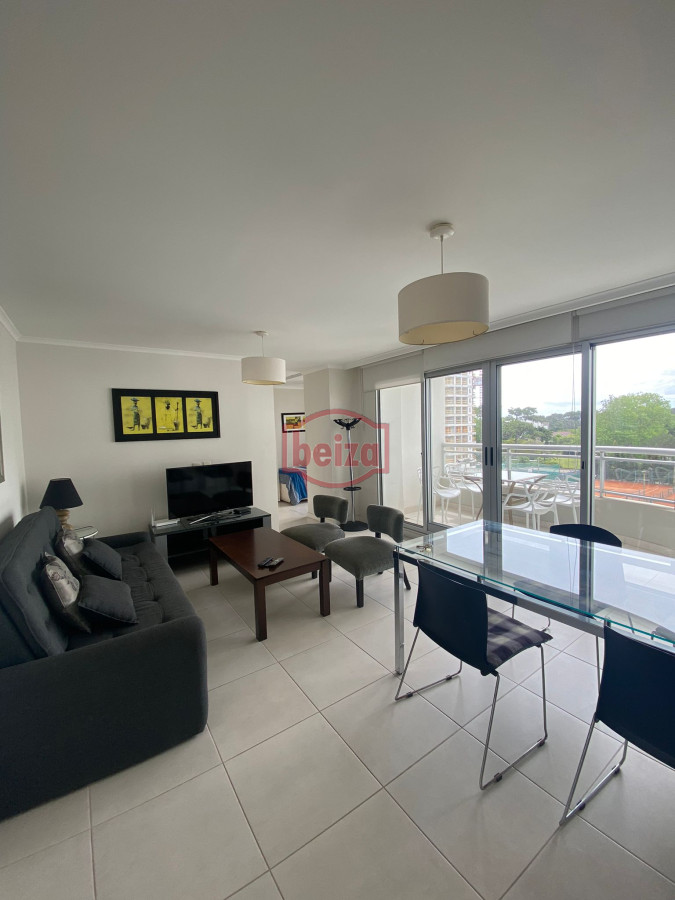 Apartamento ID.162502/-Mansa,-3-dormitorios-frente-al-mar - Apartamento en Roosevelt, 1 dormitorios *