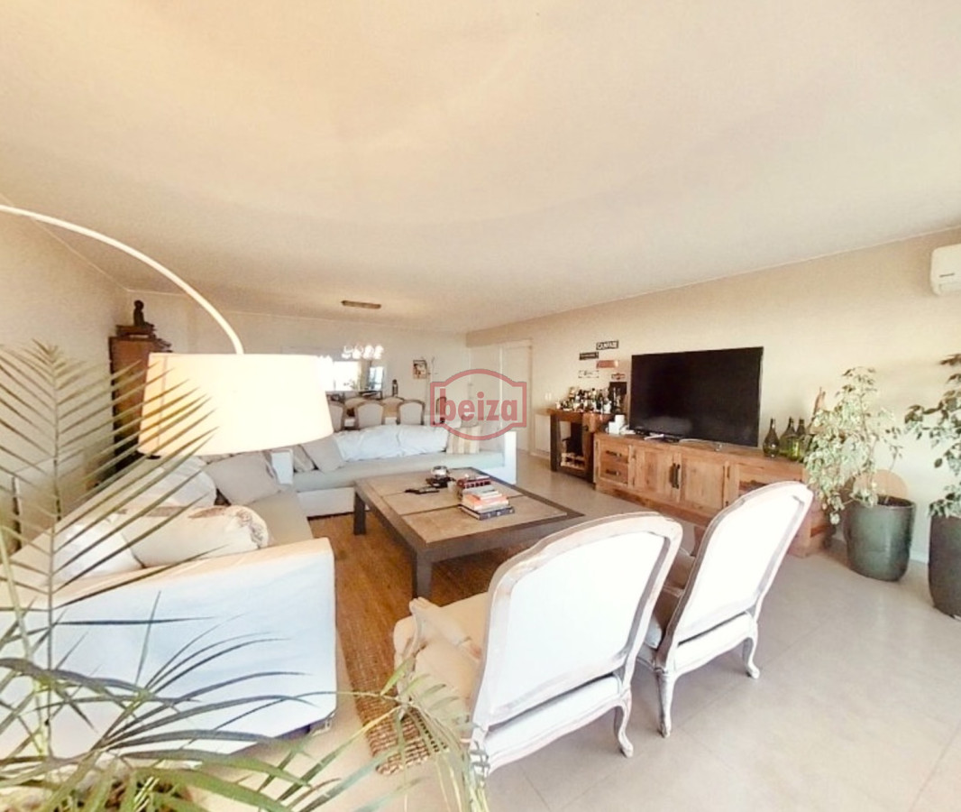 Apartamento ID.166110 - Roosevelt 3 dormitorios con hermosa vista.