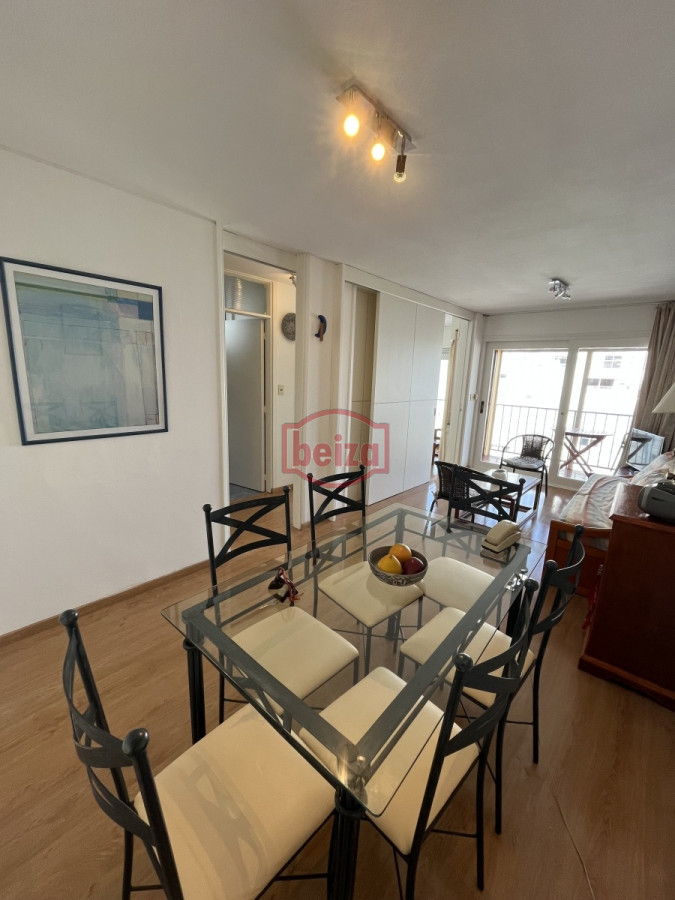 Apartamento ID.10446/Apartamento-de-3-dormitorios-en-el-Puerto - A metros del puerto muy próximo a plaza de los artesanos