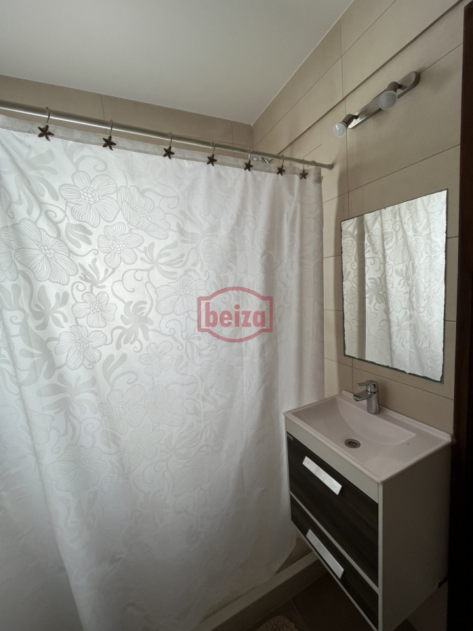 Apartamento ID.10563/Alquiler-anual-con-excelentes-amenities-y-garage-para-2-personas - Cerca del Puerto - Amplia terraza