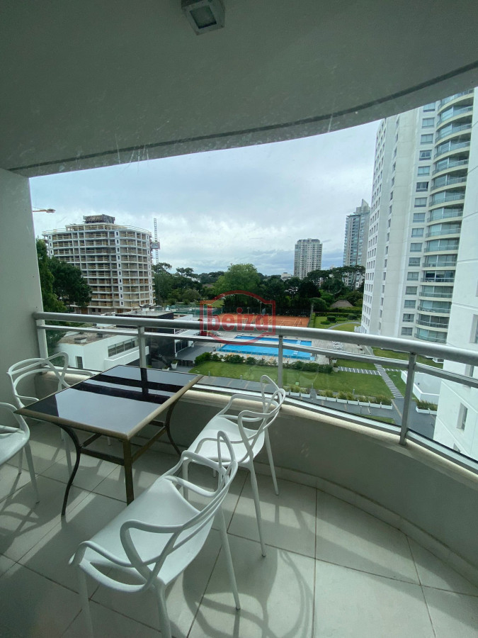 Apartamento ID.162502/-Mansa,-3-dormitorios-frente-al-mar - Apartamento en Roosevelt, 1 dormitorios *
