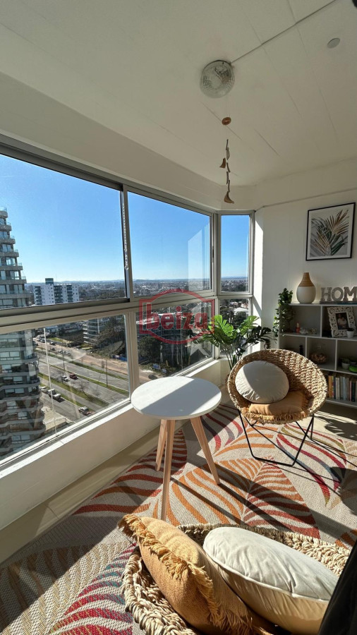 Apartamento ID.166933/APARTAMENTO-en-alquiler-DE-3-DORMITORIOS-EN-PUNTA-DEL-ESTE - ALQUILER DOS DORMIT