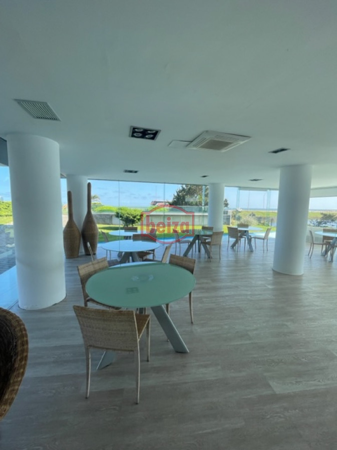 Apartamento ID.166566/Brava-,-edificio-bajo-,-frente-al-mar-.- - Espectacular Penthouse