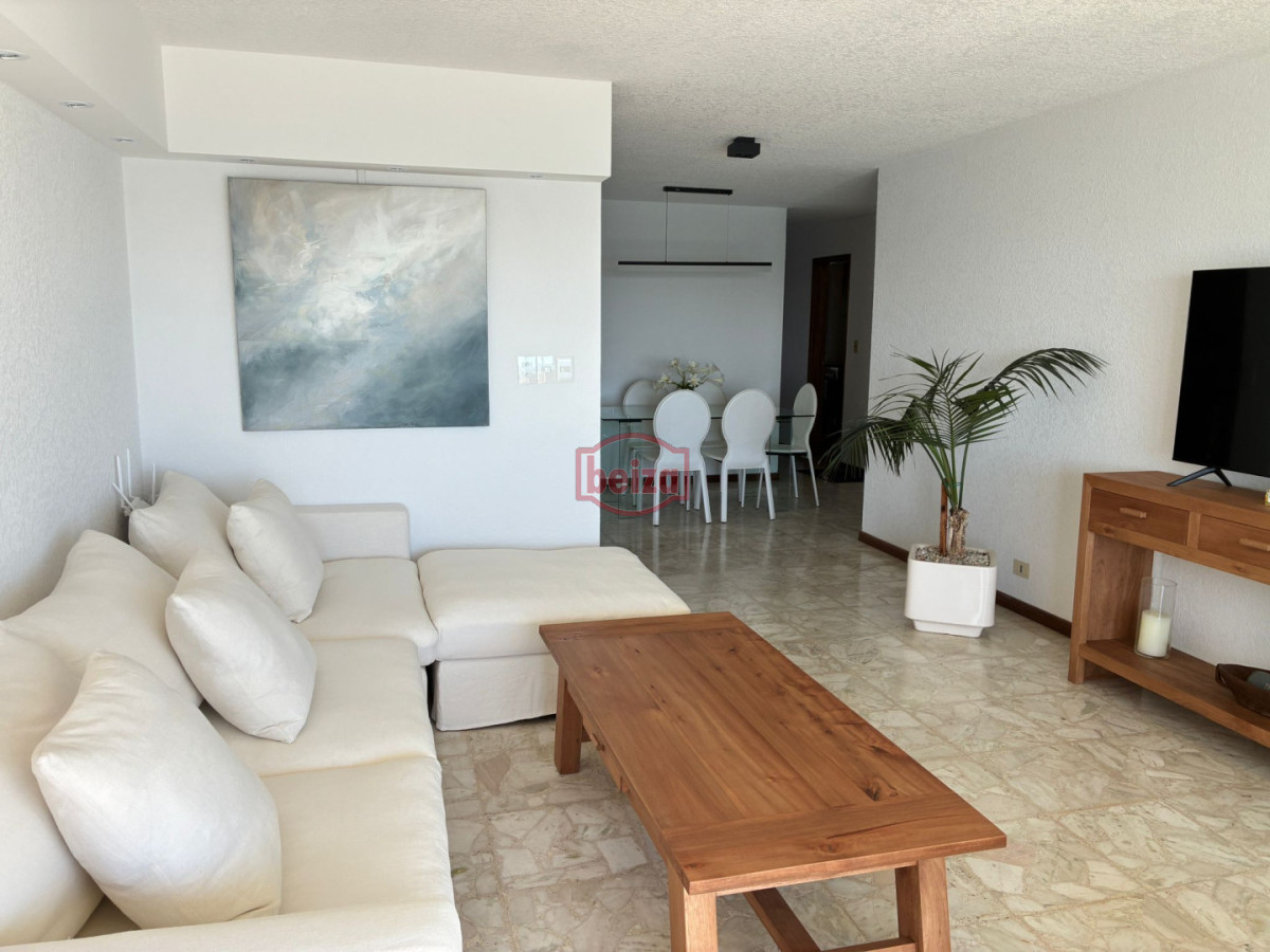Apartamento ID.167004/PENINSULA-TRES-DORMITORIOS - alquiler tres dormitorios frente al mar