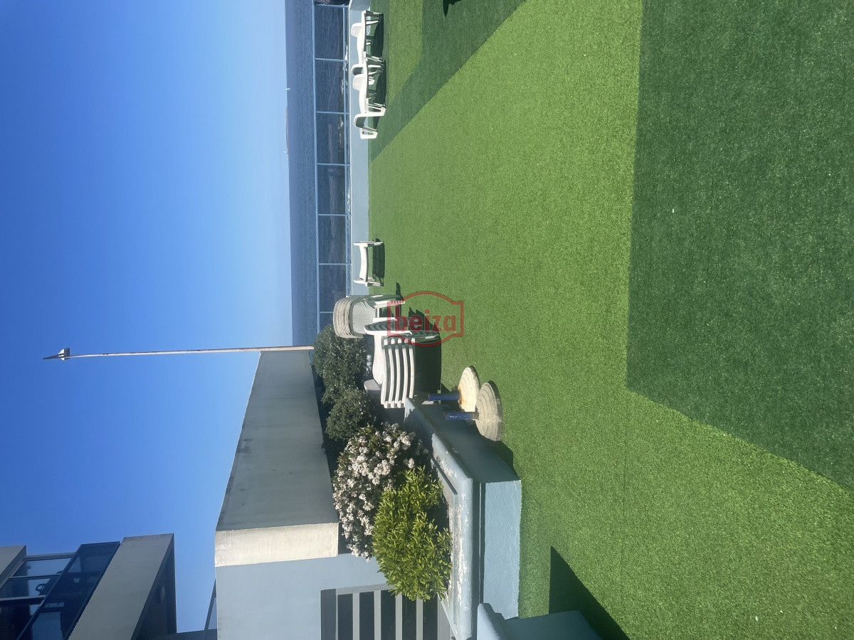 Apartamento ID.164667/dos-dormitorios-en-Roosevelt - un dormitorio frente al mar