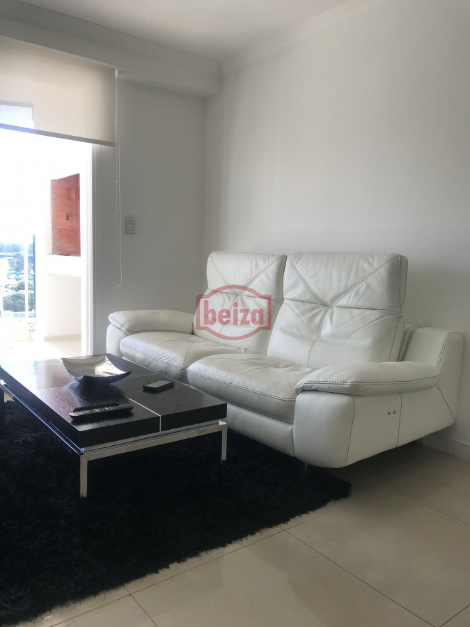 Apartamento ID.163760 - Playa Mansa - 2 Dormitorios en suite. Gran variedad de amenities