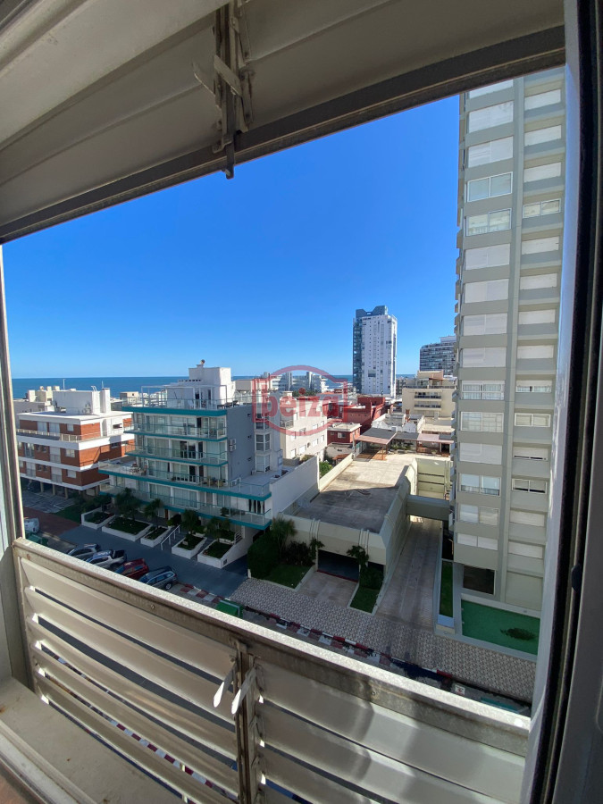 Apartamento ID.162818/Brava,-1-dormitorio-y-medio - Apartamento en Peninsula, 2 dormitorios *