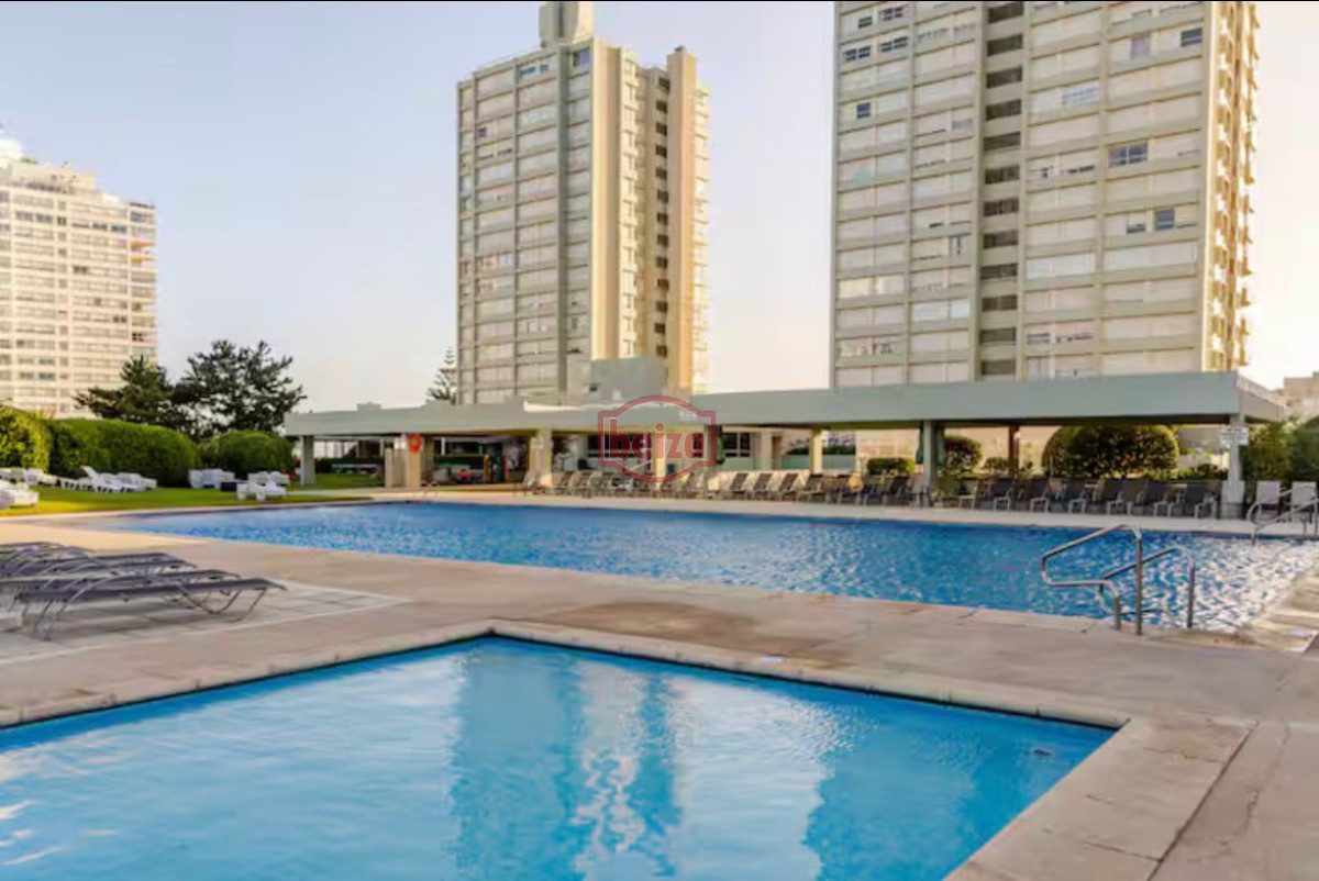 Apartamento ID.167004/PENINSULA-TRES-DORMITORIOS - alquiler tres dormitorios frente al mar