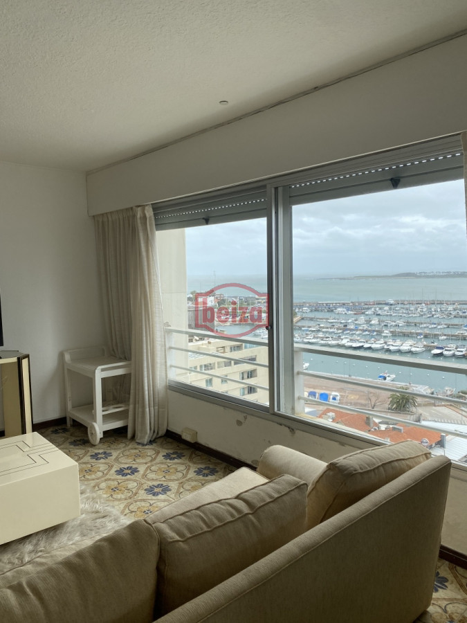 Apartamento ID.165347/-Apartamento-en-venta-frente-al-mar-Punta-del-Este - puerto alquiler 3 dormitorios y dependencia de servicio