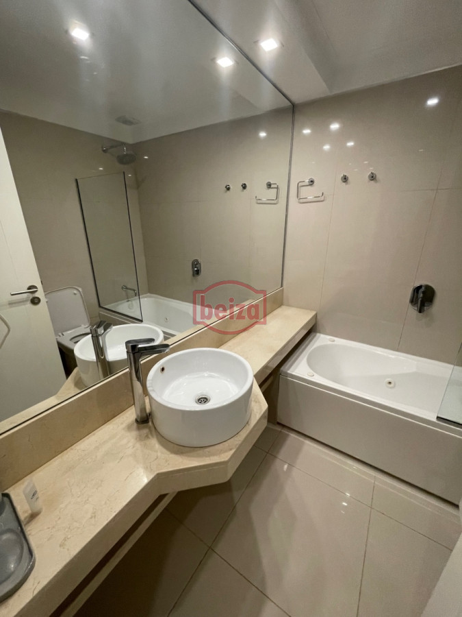 Apartamento ID.166000/Venta-apartamento-2-dormitorios-sobre-Roosevelt - Apartamento en Peninsula, Monoambiente *