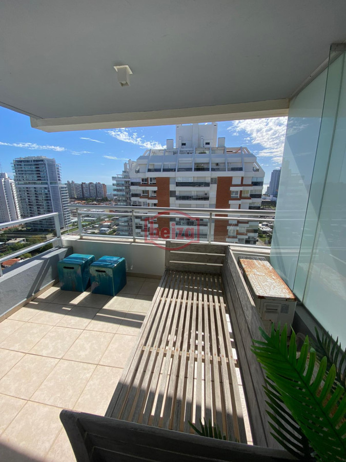 Apartamento ID.166583/Apartamento-en-Peninsula,-2-dormitorios-* - Hermoso apartamento de 3 dormitorios y 3 baños en playa Brava