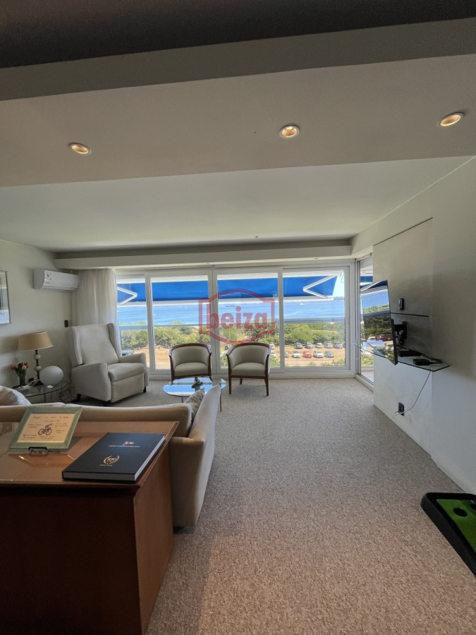 Apartamento ID.162946 - Venta 3 Dormitorios Primera fila Mansa