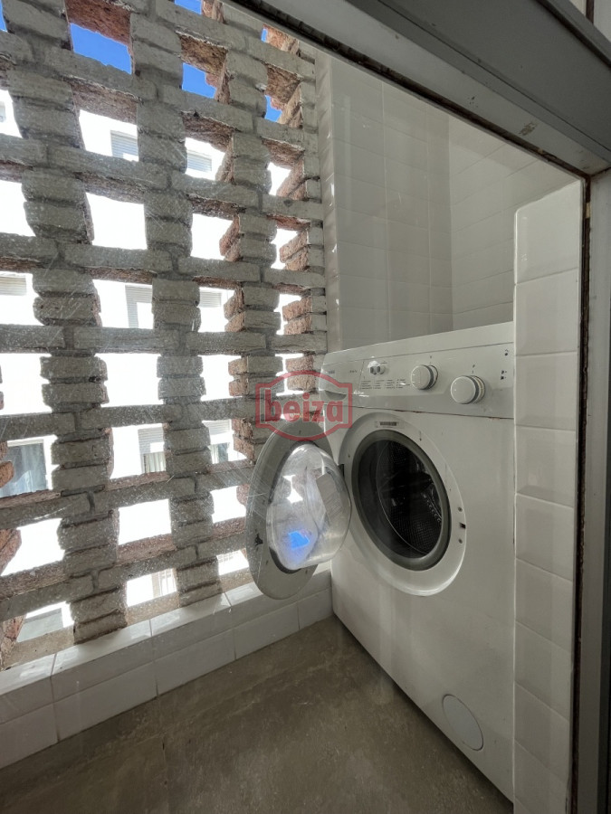 Apartamento ID.10563/Alquiler-anual-con-excelentes-amenities-y-garage-para-2-personas - Cerca del Puerto - Amplia terraza