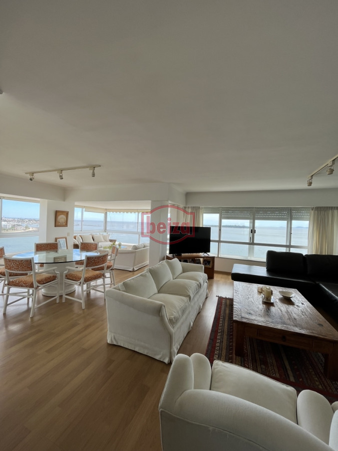 Apartamento ID.165989 - Primera línea de la Mansa. Gran apartamento. 3 Dormitorios y dependencia.