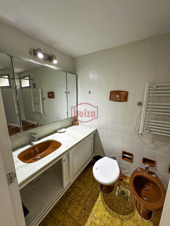 Apartamento ID.166400/Espectacular-apartamento-en-el-corazón-de-punta-del-este - Excelente departamento 