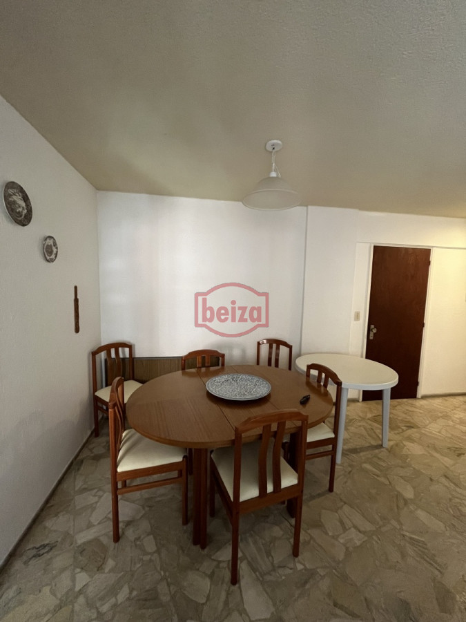 Apartamento ID.20228/Apartamento-3-dormitorios-en-alquiler-La-Barra - Playa Mansa - Buena vista al  mar