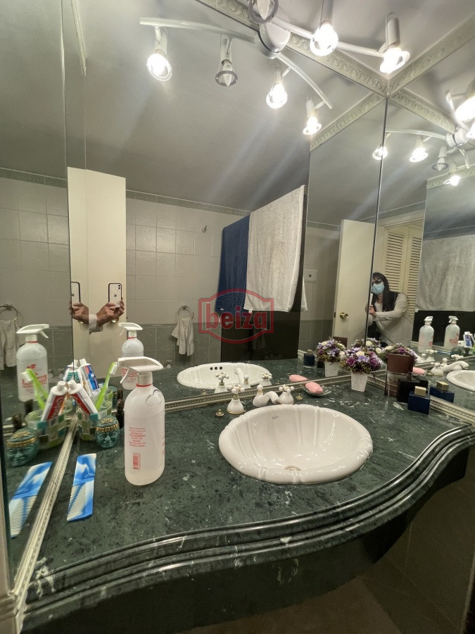 Apartamento ID.20249 - Frente al Mar en Playa Mansa – 3 Dormitorios con Vista Única