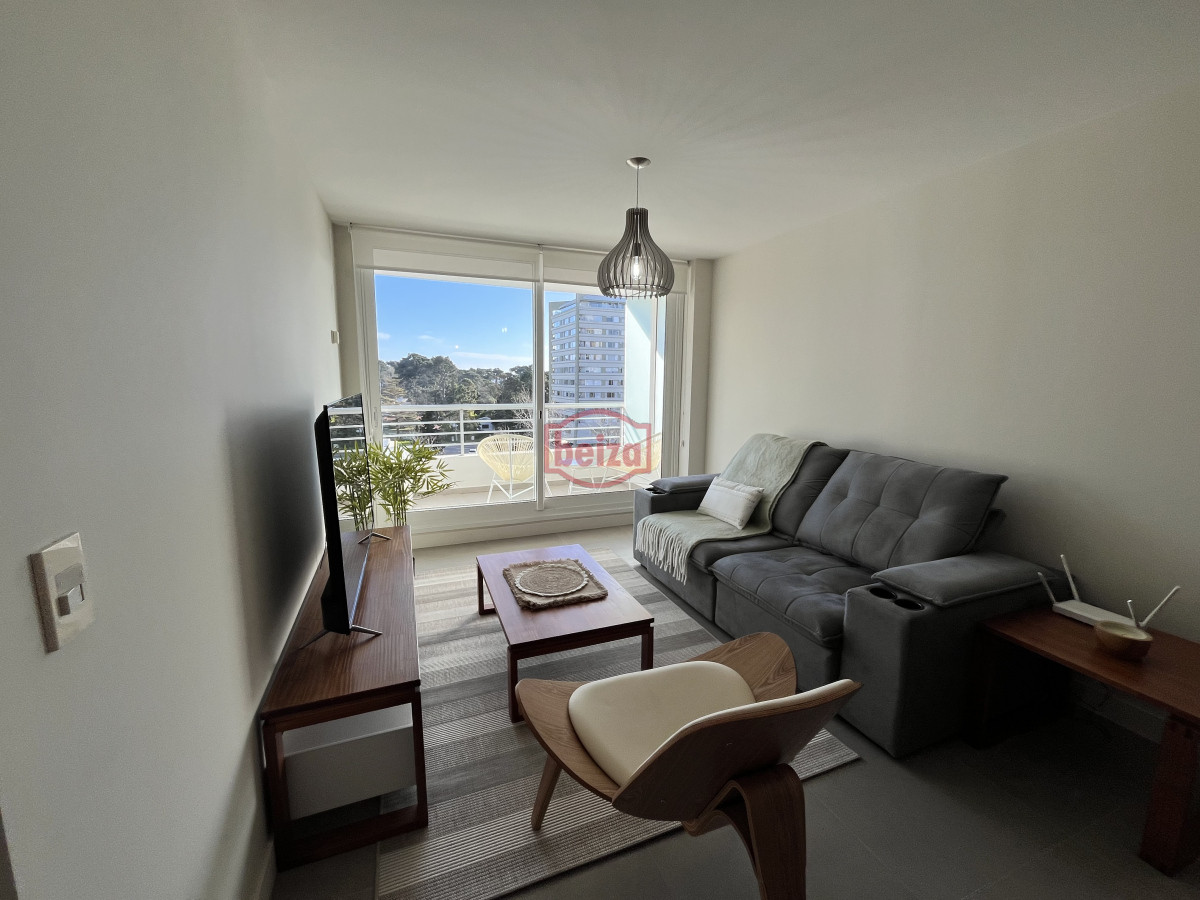 Apartamento ID.166877/Venta-de-un-dormitorio-frente-al-mar--Playa-Brava - Alquiler 1 temporada 2026  Punta del Este