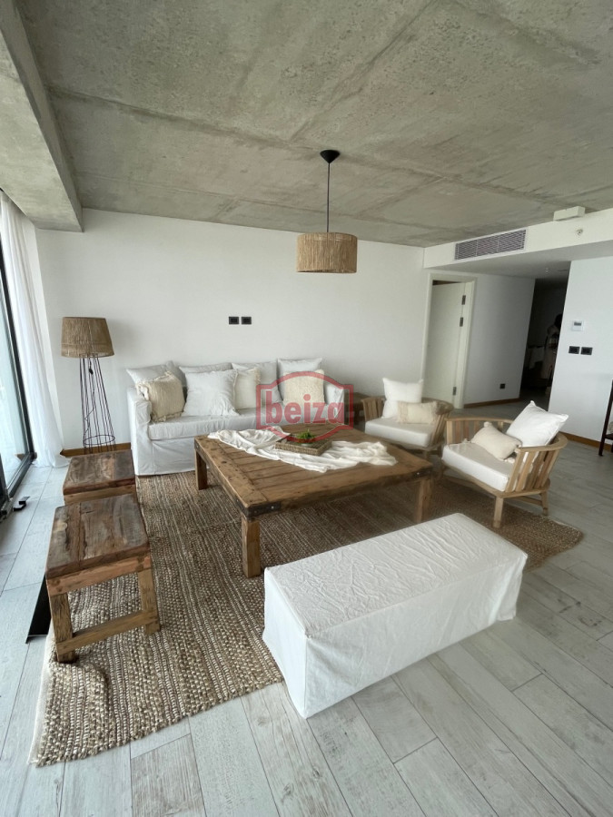 Apartamento ID.165043/venta-apartamento-3-dormitorios-con-imponente-terraza. - Apartamento en Punta del Este, Brava