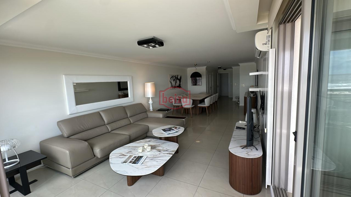 Apartamento ID.161413/Apartamento-en-Mansa,-2-dormitorios-* - Apartamento en Brava, 3 dormitorios *