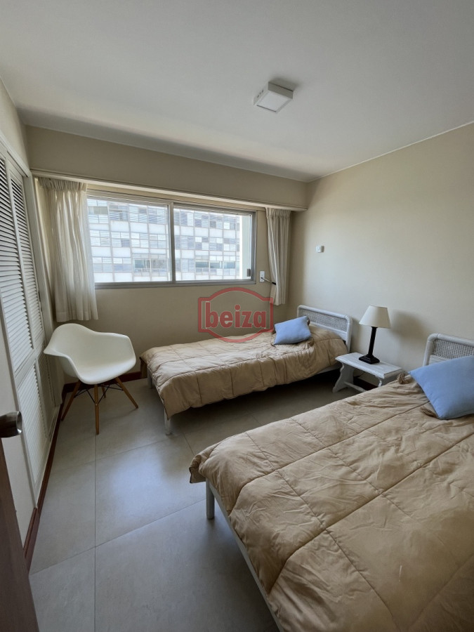 Apartamento ID.165292/Alquiler-por-temporada-de-apartamento-de-3-dormitorios-en-Punta-del-Este - Peninsuls 3 dorm