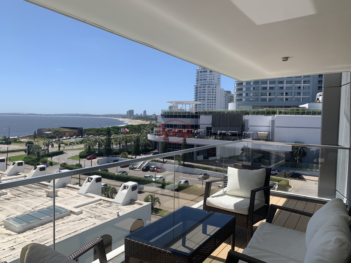 Apartamento ID.166885 - Venta apartamento 3 dormitorios mas servicio playa mansa