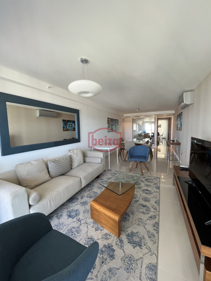 Apartamento ID.163777/Excelente-propiedad-muy-bien-ubicada,amplias-comodidades,pileta-climatizada.- - Frente al mar – Vista panorámica y ubicación inmejorable