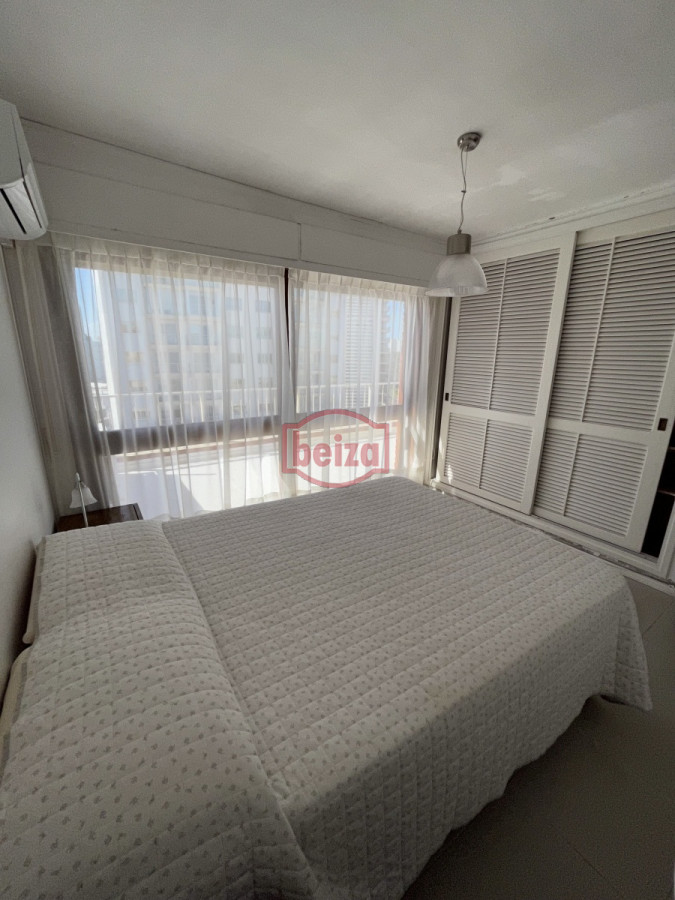 Apartamento ID.90171/Apartamento-en-Peninsula,-1-dormitorios-* - Pent House  con vista a Mansa y Brava