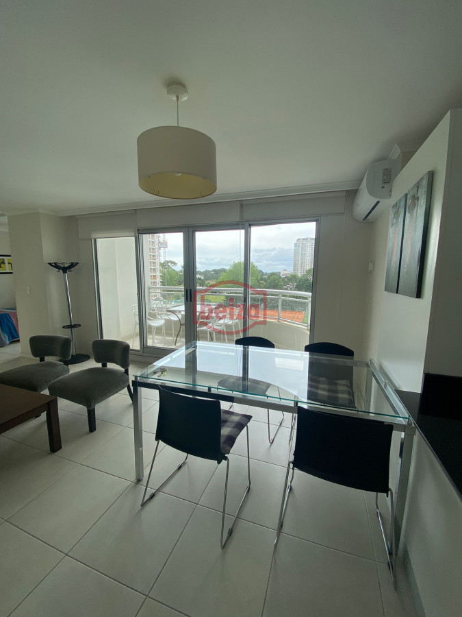 Apartamento ID.162502/-Mansa,-3-dormitorios-frente-al-mar - Apartamento en Roosevelt, 1 dormitorios *