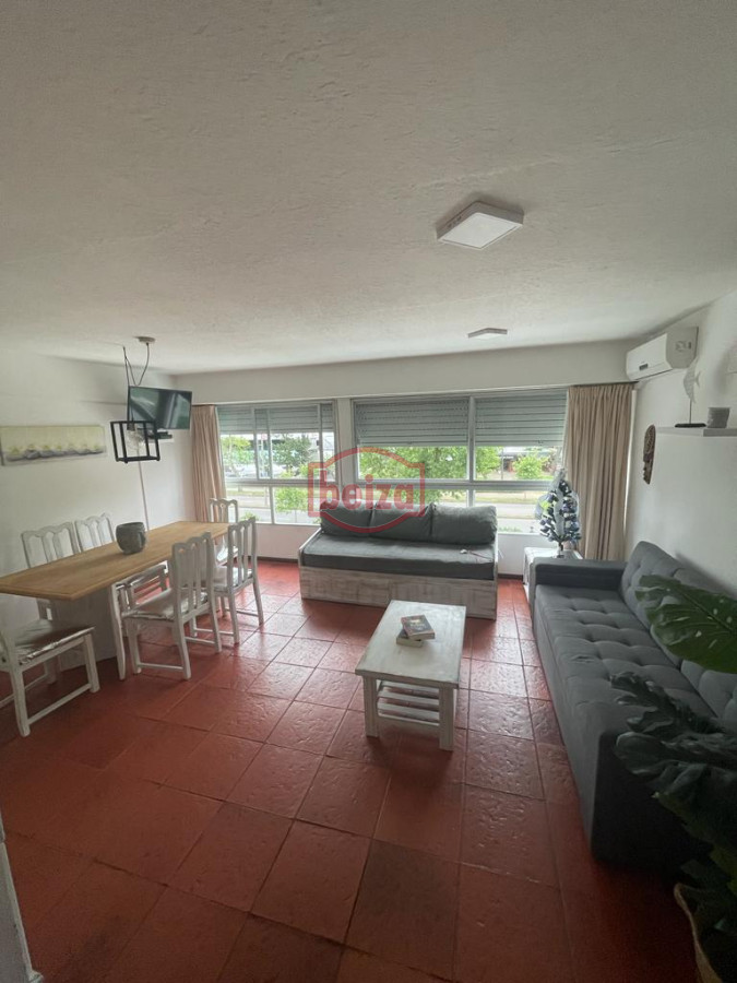 Apartamento ID.166062/Alquiler-3-dormitorios-y-dependencia - Apartamento en Roosevelt 