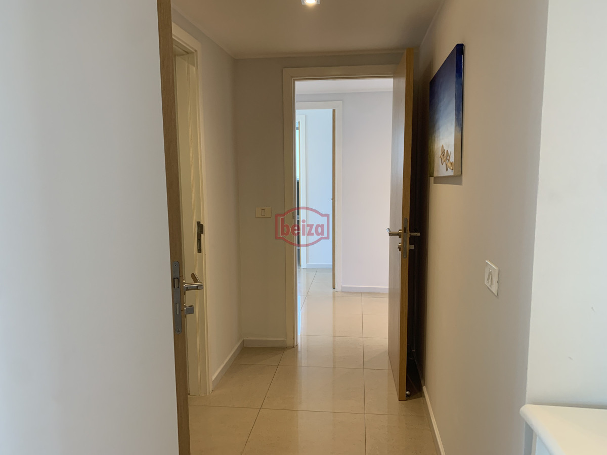 Apartamento ID.166885 - Venta apartamento 3 dormitorios mas servicio playa mansa