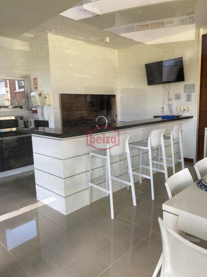 Apartamento ID.166583/Apartamento-en-Peninsula,-2-dormitorios-* - Hermoso apartamento de 3 dormitorios y 3 baños en playa Brava