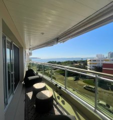 Apartamento de 3 Dormitorios y 2 Baños