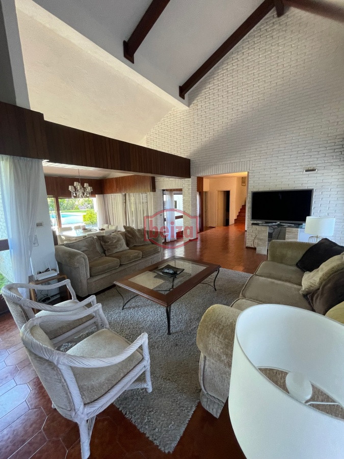 Casa ID.164665 - Amplia casa de 7 dormitorios en Punta del Este
