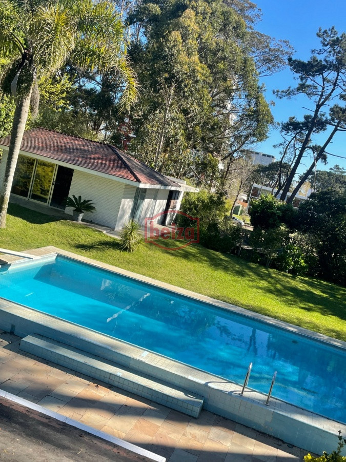 Casa ID.164665 - Amplia casa de 7 dormitorios en Punta del Este