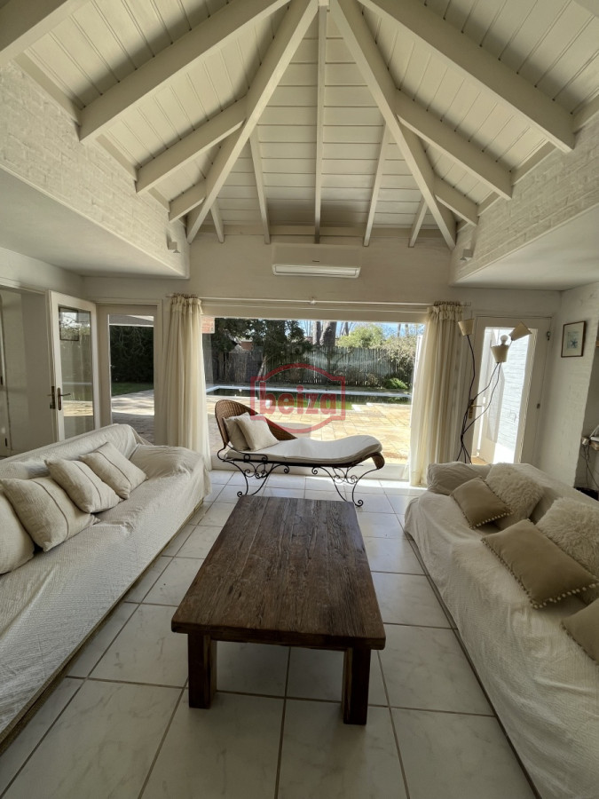 Casa ID.163186 - Casa en venta 3 dormitorios *