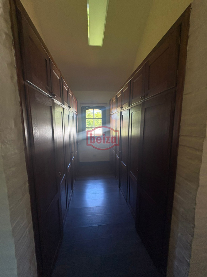 Casa ID.167008/mansa-una-cuadra-del-mar - Alquiler amplia casa 5 dormitorios